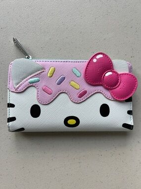 Hello Kitty White Wallet with Pink Bow and Pastel Sprinkles